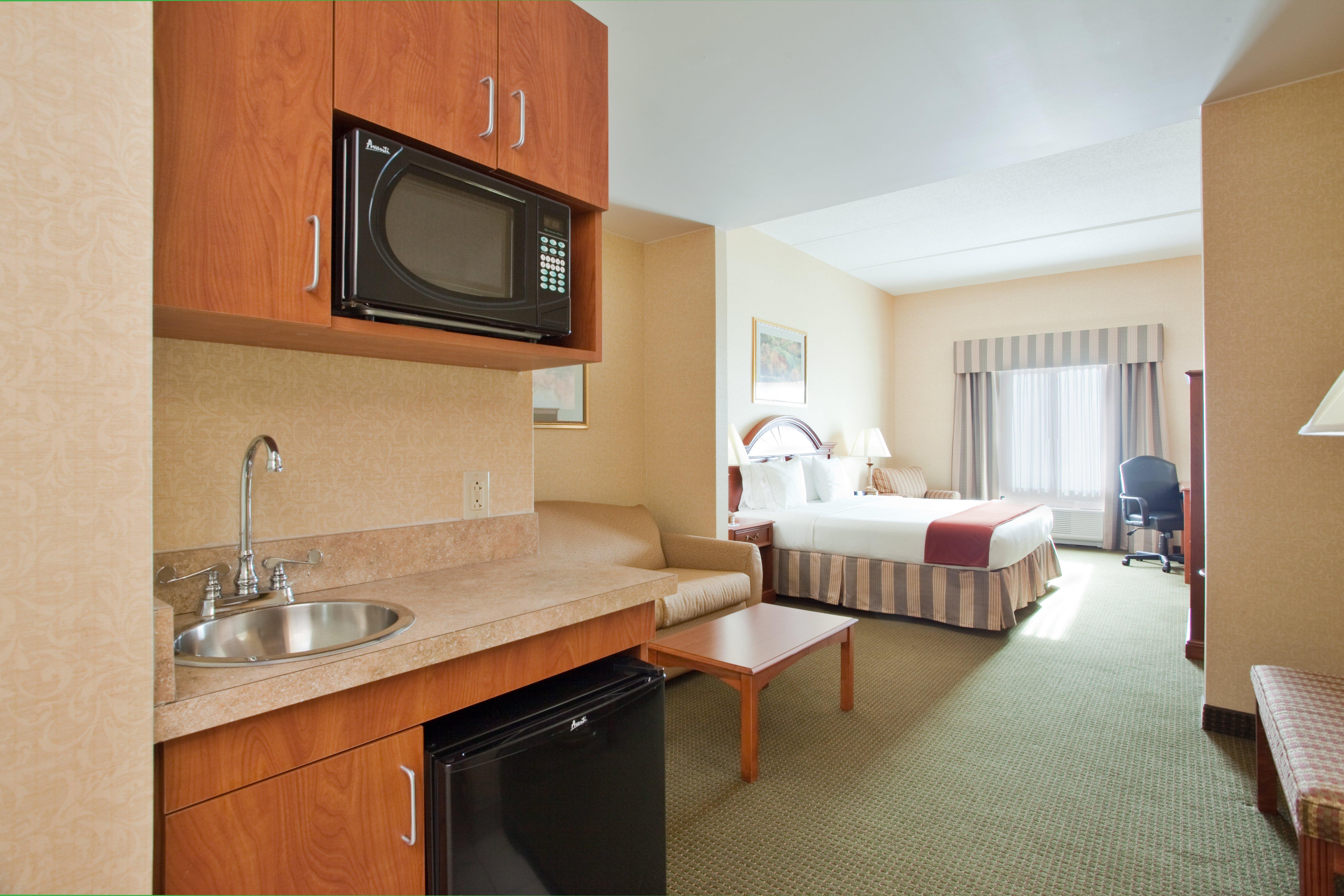 Holiday Inn Express Hotel & Suites Drums-Hazelton, An Ihg Hotel Habitación foto